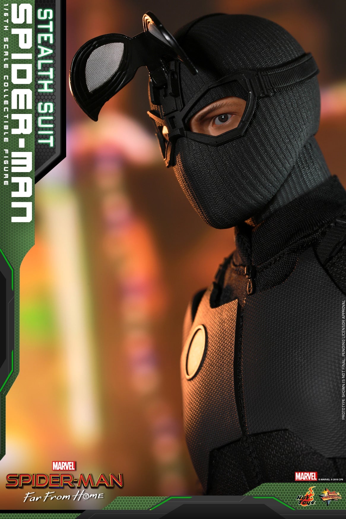 Hot Toys Spider-Man (Stealth Suit) 1/6 Scale Action Figure