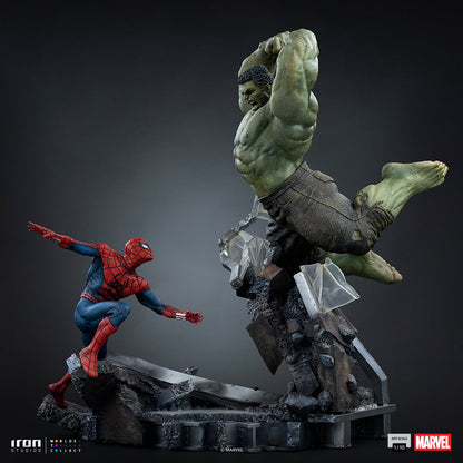 Pre-Order - Statue Spider-Man vs Hulk - Spider-Man: Brand New Day - Art Scale 1/10 - Iron Studios