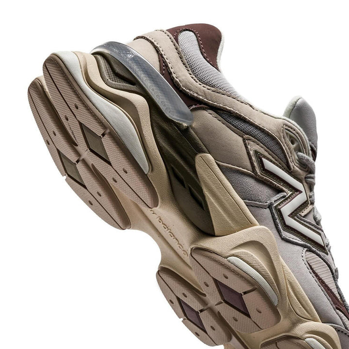 NB 9060 Grey Matter/Timberwolf