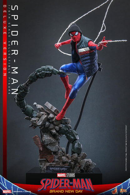 Hot Toys Spider-Man (Brand New Day - Deluxe Version) 1/6 Scale Action Figure