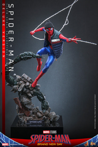 Hot Toys Spider-Man (Brand New Day - Deluxe Version) 1/6 Scale Action Figure