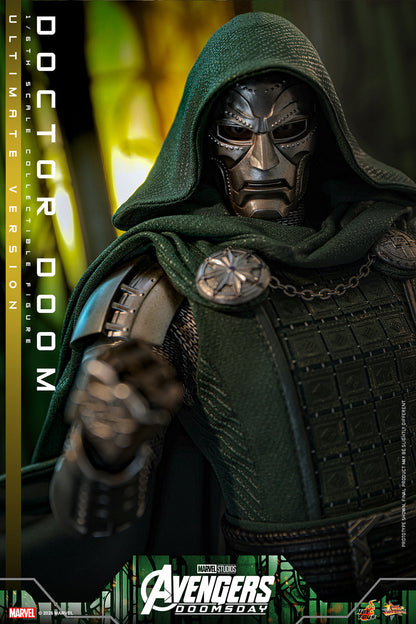 Hot Toys Doctor Doom (Avengers: Doomsday - Ultimate Version) 1/6 Scale Action Figure