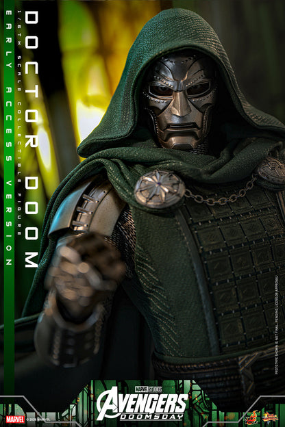 Hot Toys Doctor Doom (Avengers: Doomsday) 1/6 Scale Action Figure